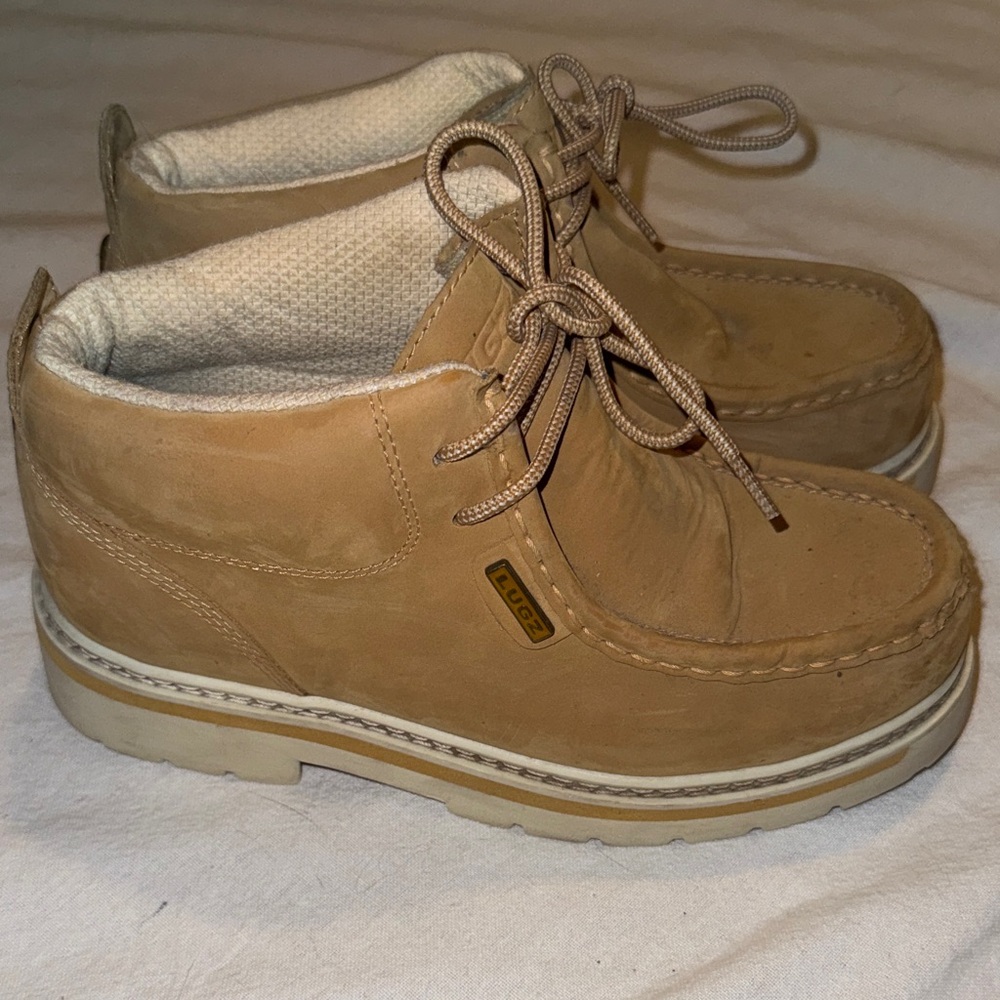 Men's Strutt LX Slip Resistant Chukka Boot size 37.5